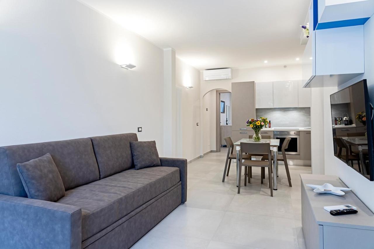 Versilia Residence - Colombo リド・ディ・カマイオーレ エクステリア 写真
