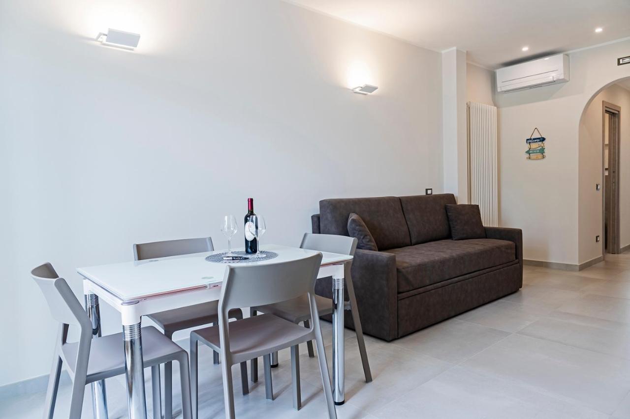 Versilia Residence - Colombo リド・ディ・カマイオーレ エクステリア 写真