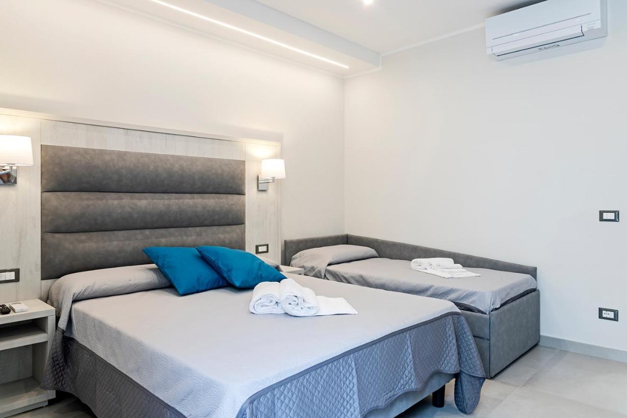 Versilia Residence - Colombo リド・ディ・カマイオーレ エクステリア 写真