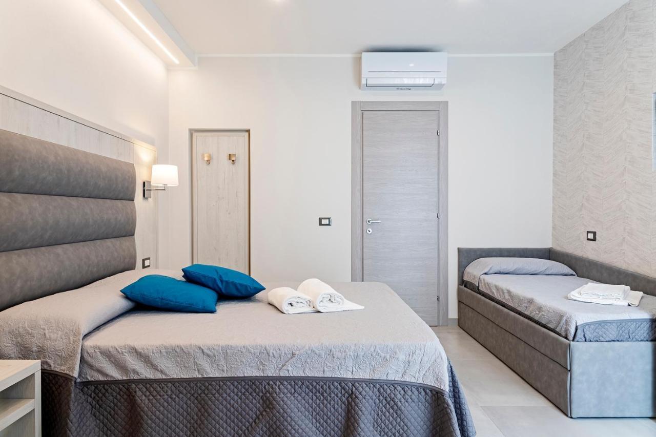 Versilia Residence - Colombo リド・ディ・カマイオーレ エクステリア 写真
